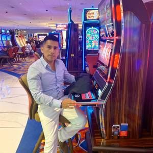 Meet your Posher, Benjamin